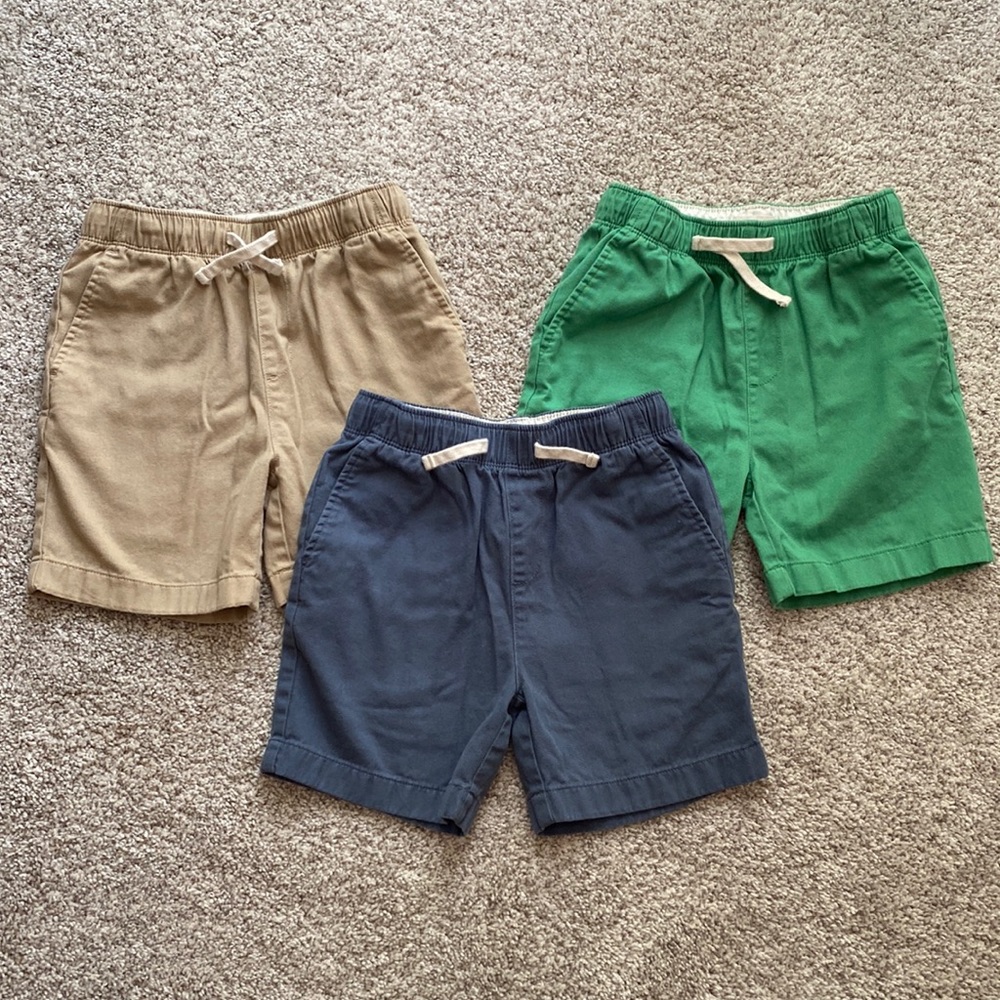 JCrew Crewcuts boys khaki shorts - size 7